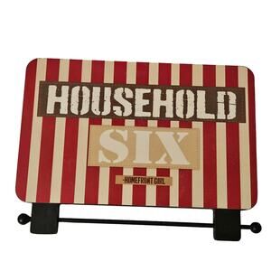 Homefront Girl Household Six Wall Décor